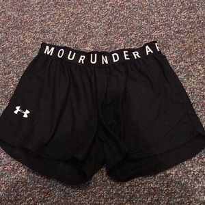 black under armor shorts size XS